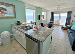 Royal Palms 701